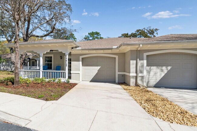 Building Photo - 2011 Villa Sites Dr