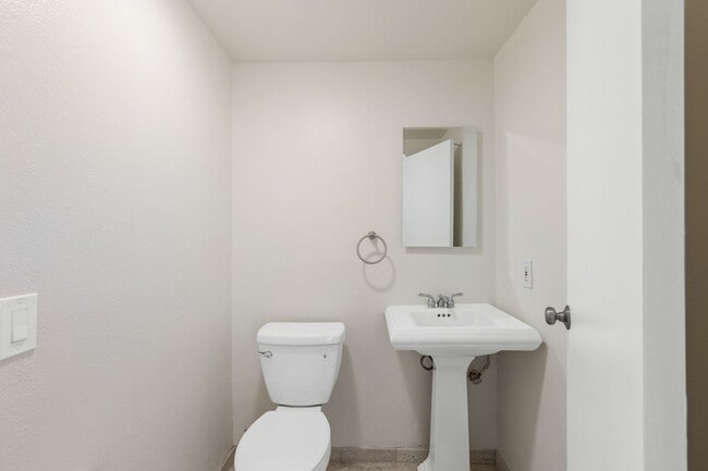 Building Photo - 5137 Chimineas Ave