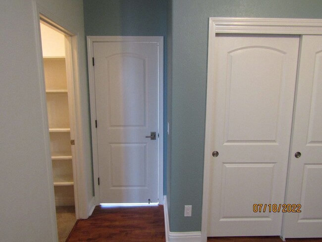 Building Photo - Orcutt Single Story Private Entry Granny Unit