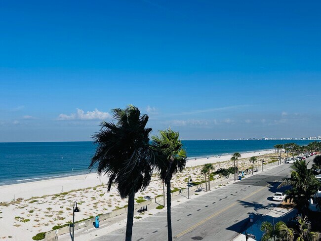 Building Photo - 555 Gulf Way