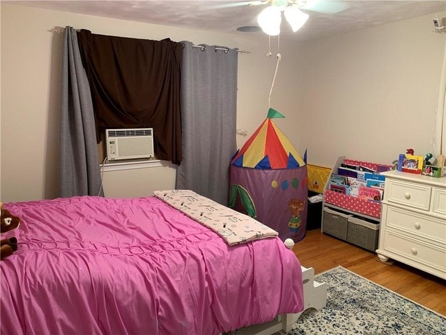 Building Photo - 68 Heritage Dr