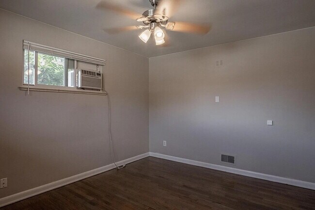 Building Photo - Charming duplex in Platt Park for rent