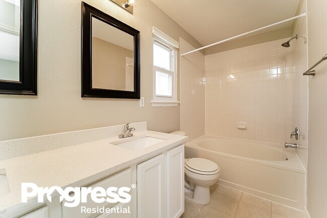 Building Photo - 4483 Lyndenwood Point