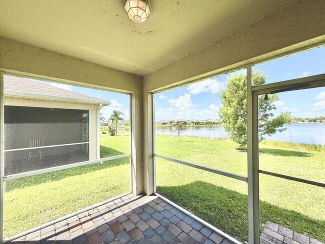 Building Photo - 3422 Cancun Ct