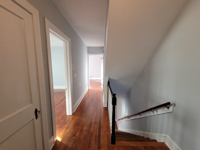 Building Photo - 115 Walnut St