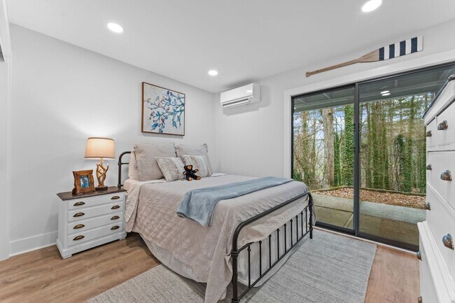 Building Photo - 50 Dogwood Knob