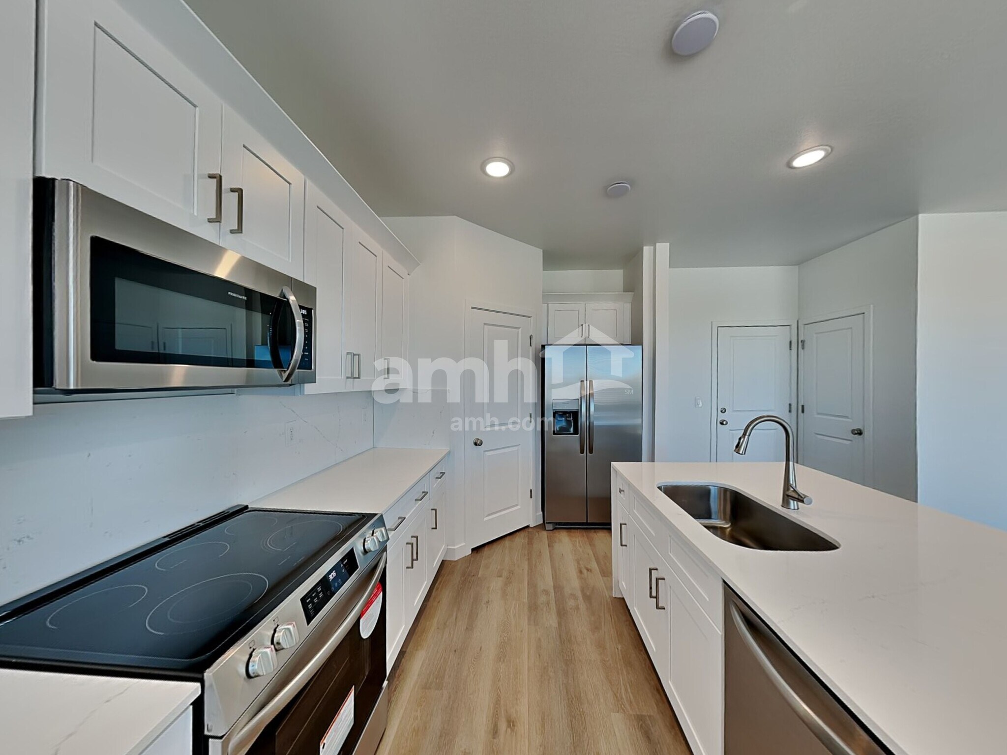 Building Photo - 9745 W Luxton Ln