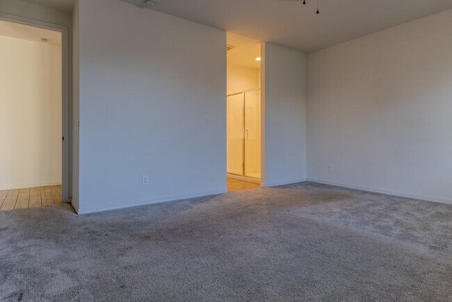 Building Photo - 11248 E Unger Ave