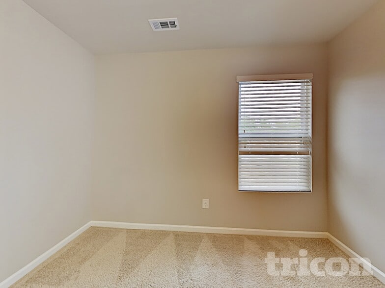 Building Photo - 2046 Aragon Lane