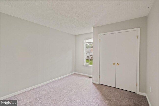 Building Photo - 12221 Wye Oak Commons Cir