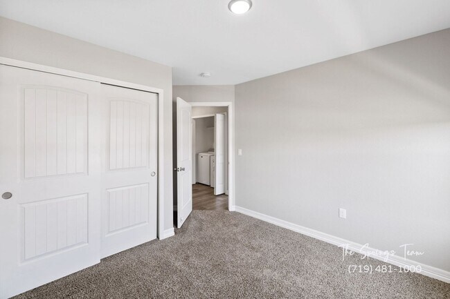 Building Photo - LUXURY 3BR TOWNHOME IN THE VILLAS AT NORTH...
