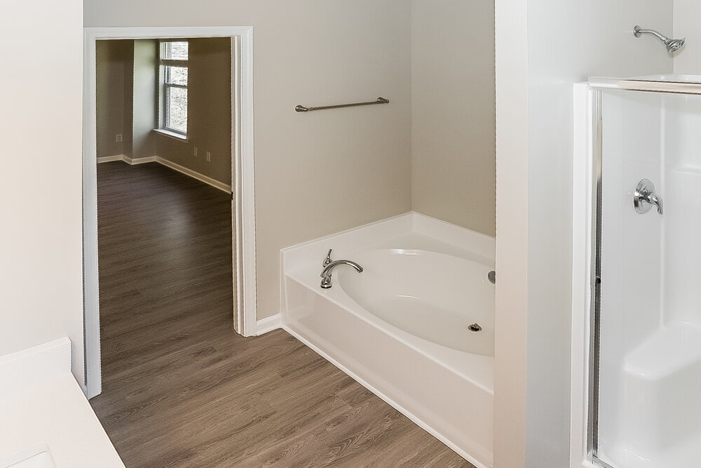 Building Photo - 119 Crescent Brook Crossing