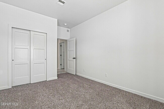 Building Photo - 13909 Paseo Perlas Dr
