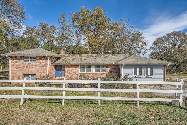 Primary Photo - 3016 Loganville Hwy SW