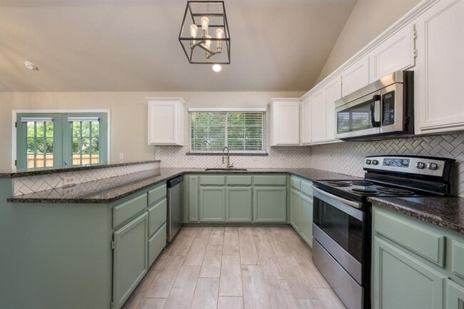 Building Photo - Very Nice 3 Bedroom 2 Bath Home in Norman Schools