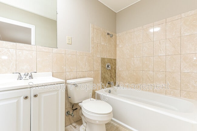 Building Photo - 40 Madestone Ln