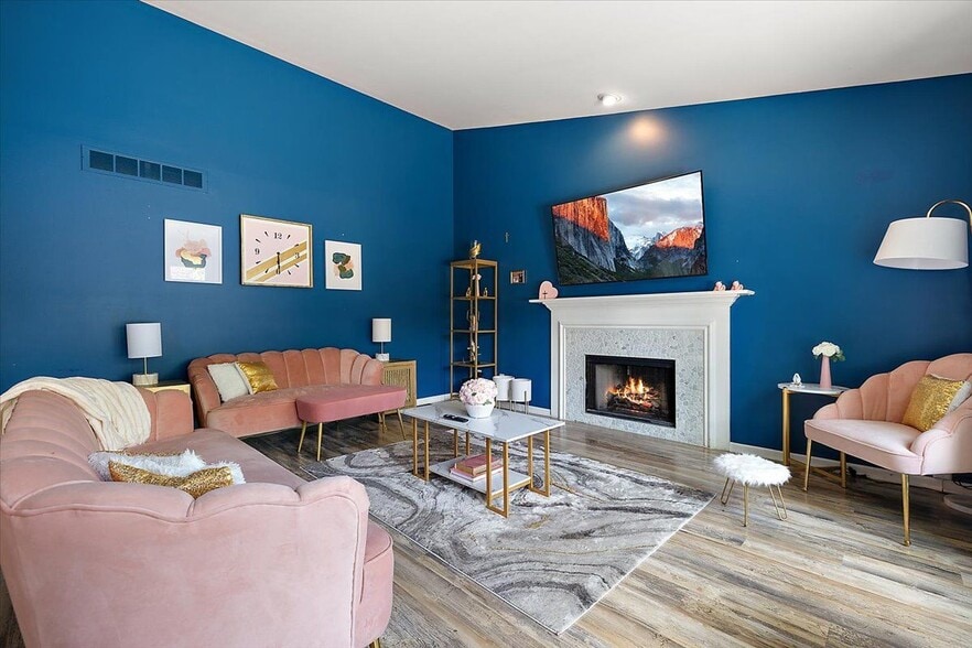 Building Photo - 42683 Wimbleton Way
