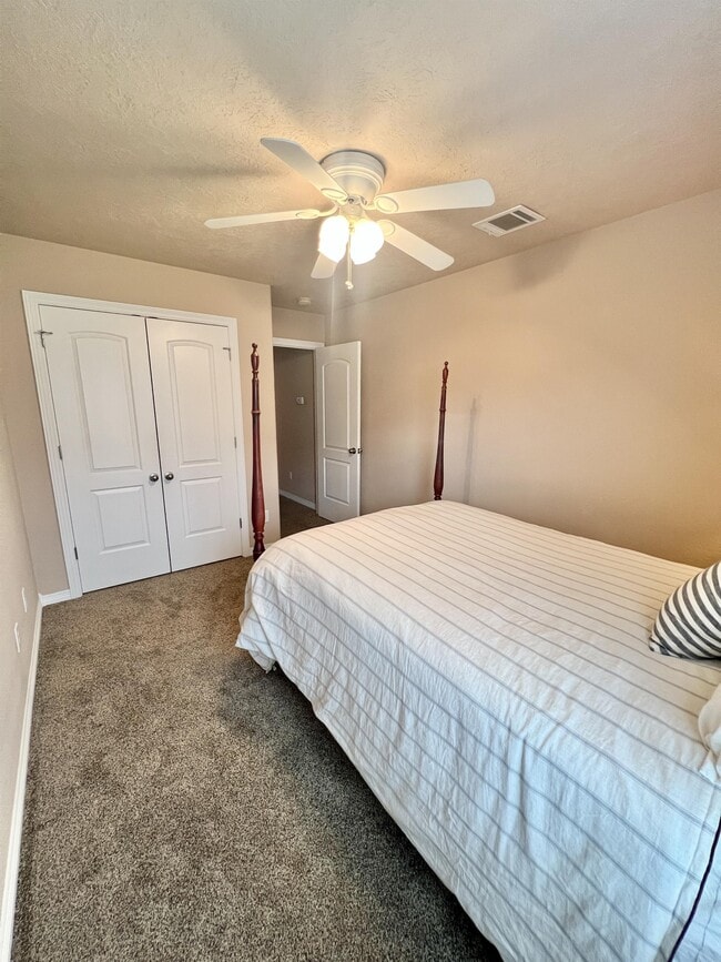 Building Photo - 4344 Spring Garden Dr