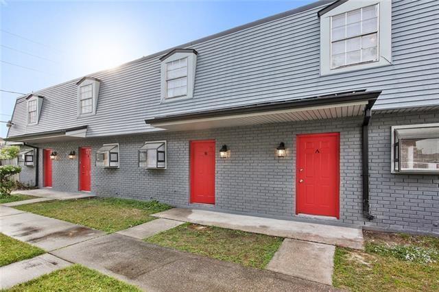 Building Photo - 63 Carriage Ln