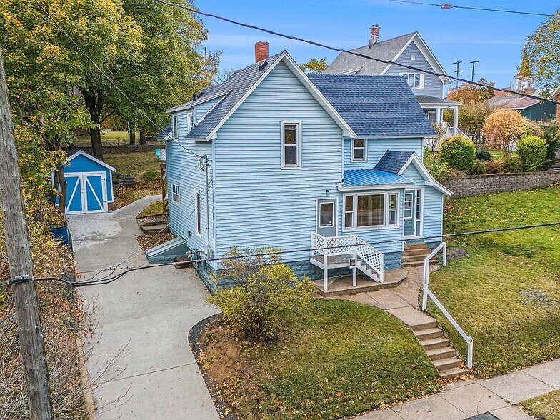 View of House - Upper Unit is Available - 295 5th St