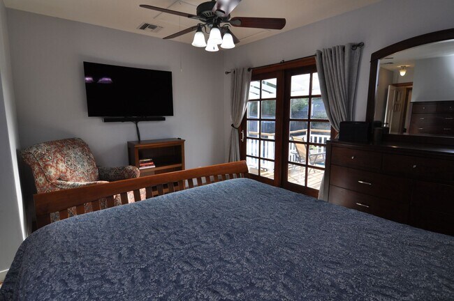 Building Photo - 4 Bedroom Pool Home for Rent in Woodland H...