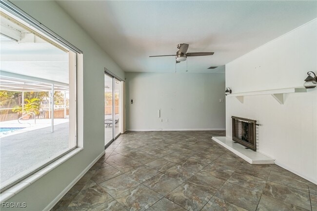 Building Photo - 4330 S Canal Cir