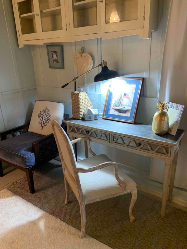 Building Photo - 214 Kuliouou Rd