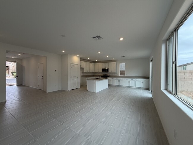 Building Photo - 7430 Pioneer Way