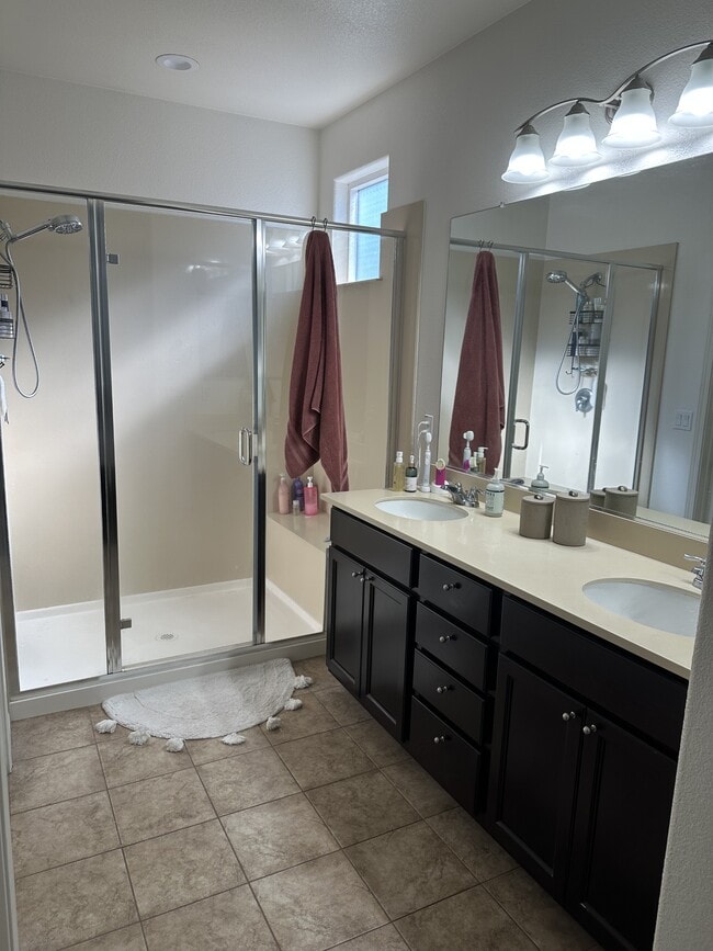 Building Photo - 4045 Neapolis Ln