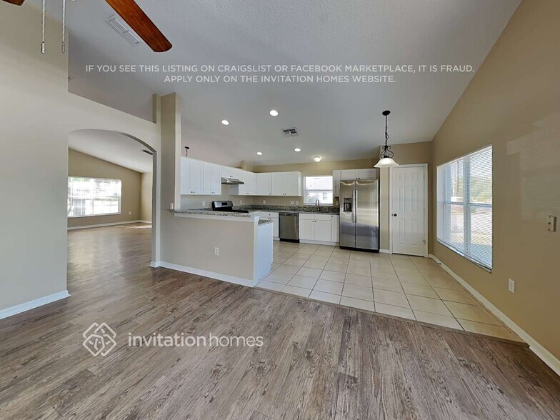 Building Photo - 1106 Sophia Blvd