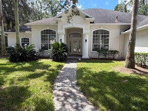 Building Photo - 7662 Wexford Club Dr W
