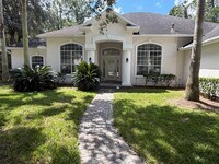Building Photo - 7662 Wexford Club Dr W