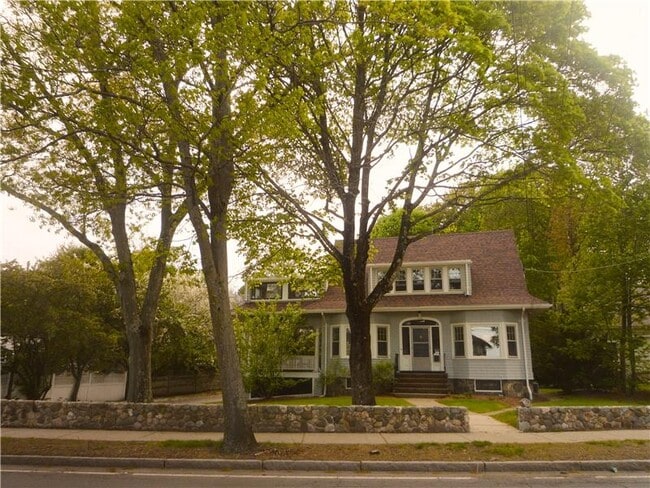 Primary Photo - 163 Pleasant St