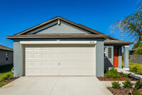 Building Photo - Stylish Living in Sarasota
