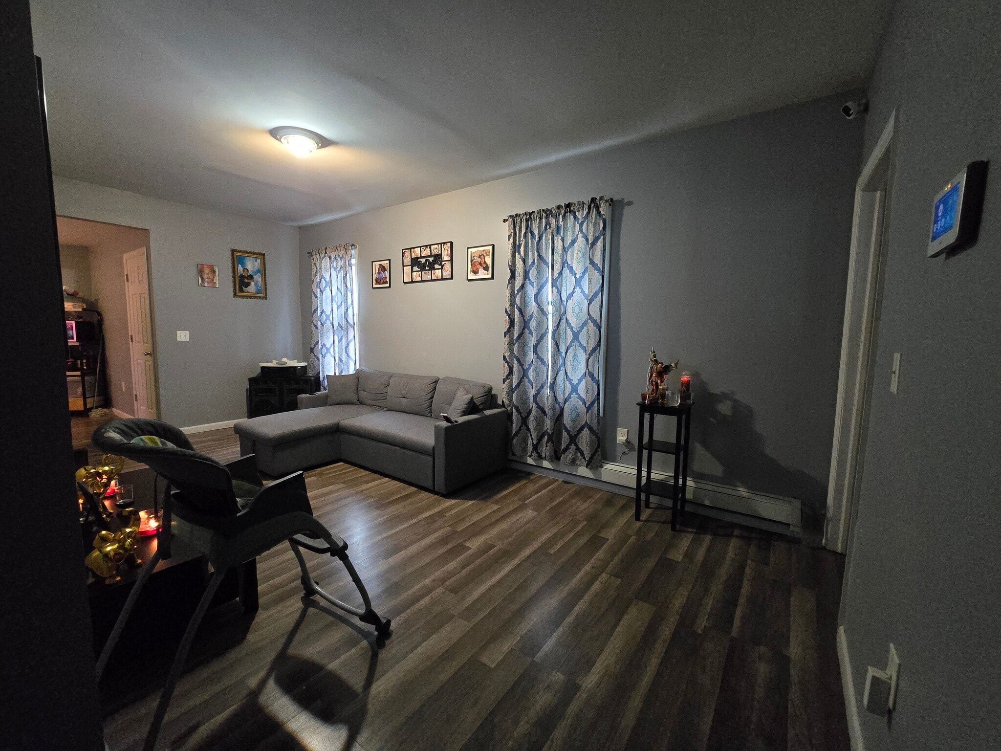 Living Room - 90 Wakeman Ave