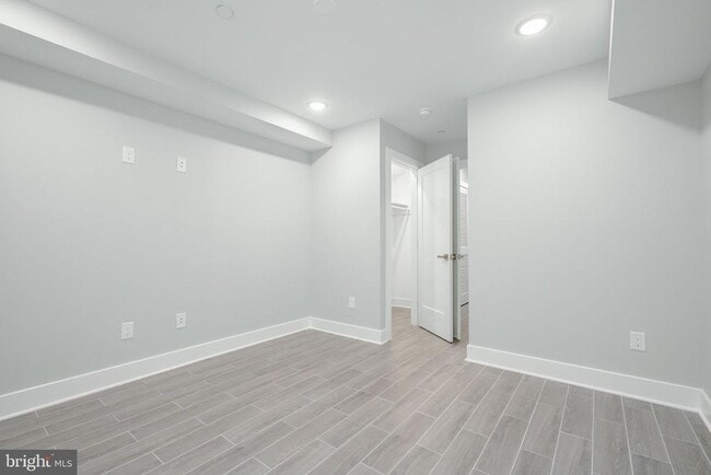 Building Photo - 5122 Ranstead St