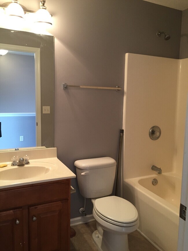 Building Photo - Townhome in Lismore Village Available!