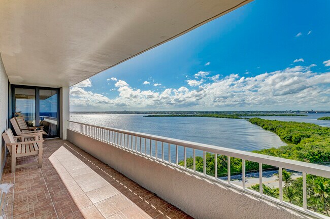 Building Photo - 5550 N Ocean Dr