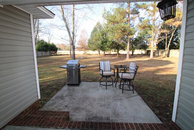 Building Photo - 2160 Waterwheel Dr