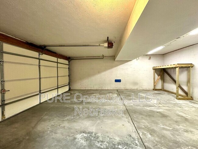 Building Photo - 11657 Bauman Ave