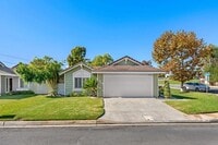 Building Photo - 1680 Hill Top Ln