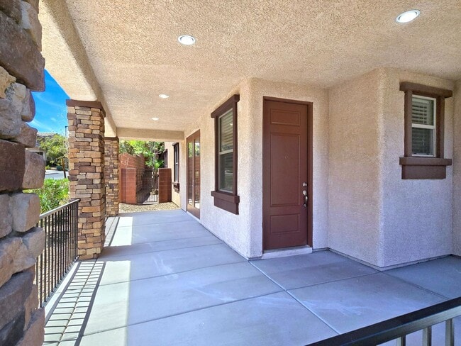 Building Photo - 5389 Hollymead Dr