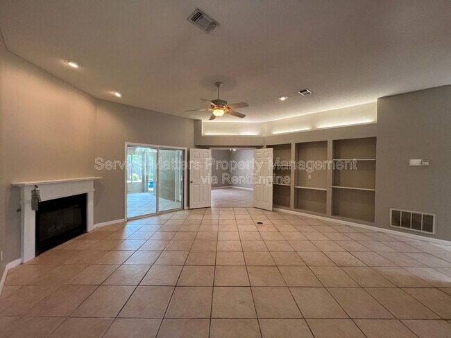 Building Photo - 5784 Twisted Oak Ct