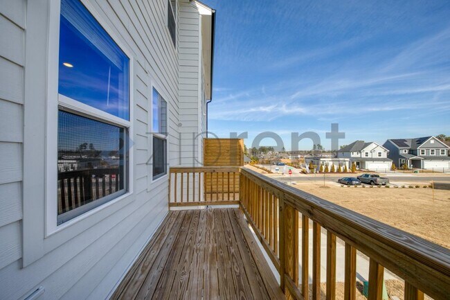 Building Photo - 1467 Hasse Ave