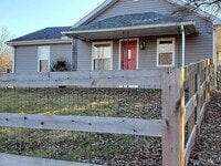 Building Photo - 684 Ginghamsburg Rd
