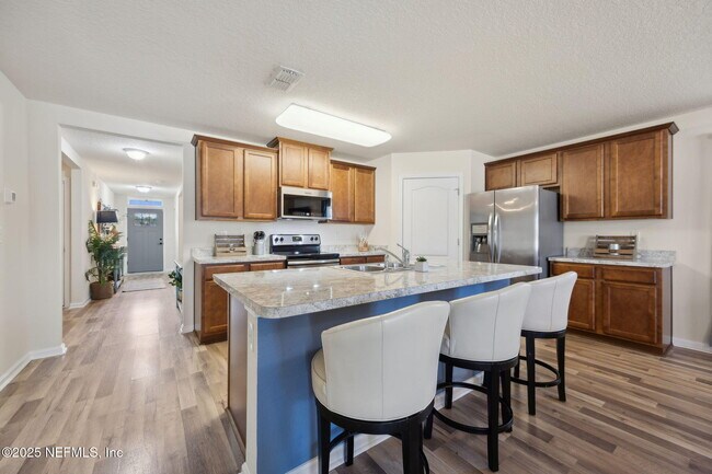 Building Photo - 3356 Canyon Falls Dr