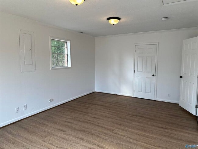 Building Photo - Rental Home In Albertville