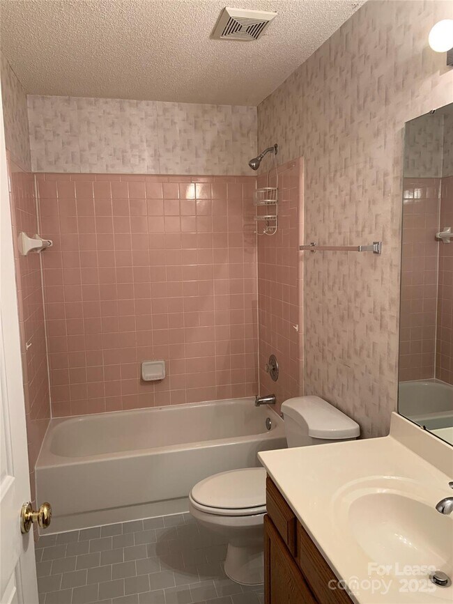 Building Photo - 4319 Wynborough Ln