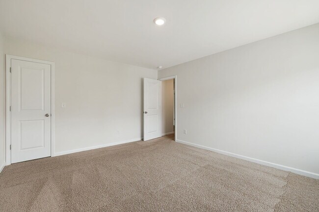 Building Photo - 206 Marathon Ln