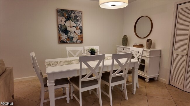 Building Photo - 509 Roma Ct